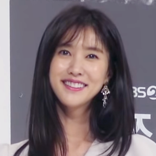Lee Soo-kyung