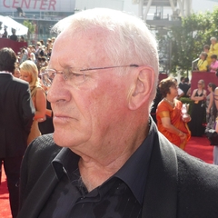 Len Cariou