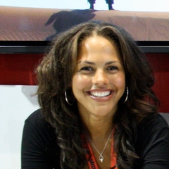 Lenora Crichlow