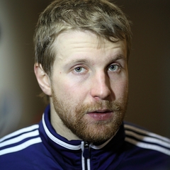 Leo Komarov