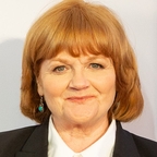 Lesley Nicol