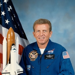 Loren Shriver