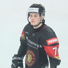 Lukas Reichel