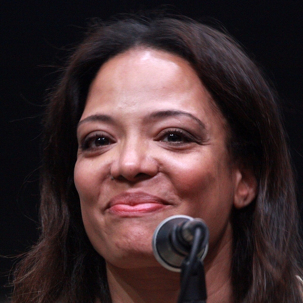Luna Lauren Velez