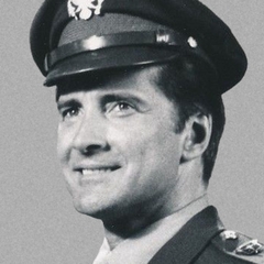 Lyle Waggoner