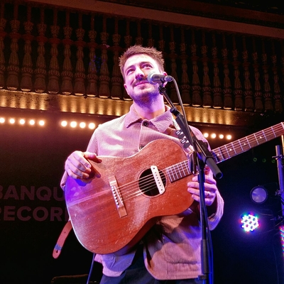 Marcus Mumford Autograph Profile