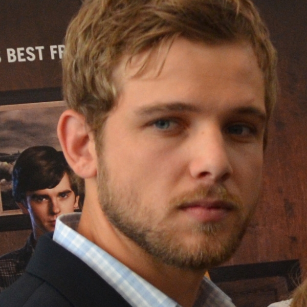 Max Thieriot