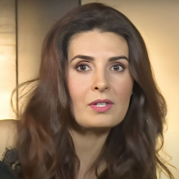 Mayrín Villanueva