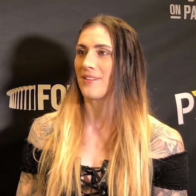 Megan Anderson Autograph Profile