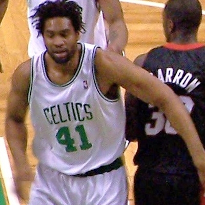 Michael Olowokandi Autograph Profile