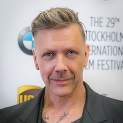 Mikael Persbrandt