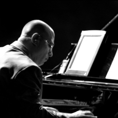 Mike Garson