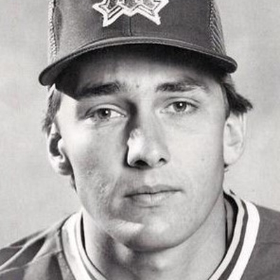 Mike Moore Autograph Profile