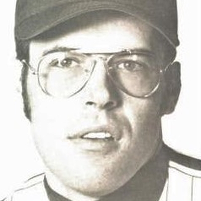 Mike Rogodzinski Autograph Profile