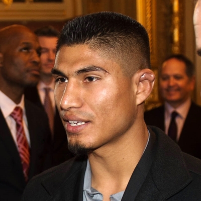 Mikey Garcia Autograph Profile