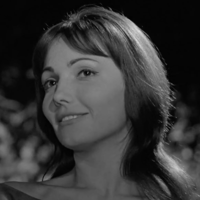 Mila Stanić Autograph Profile