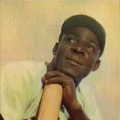 Minnie Minoso Autograph Profile
