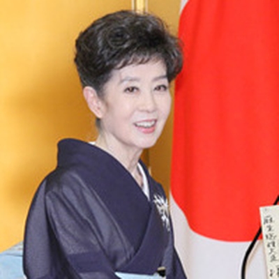 Mitsuko Mori Autograph Profile