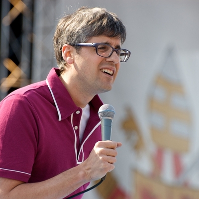 Mo Rocca Autograph Profile