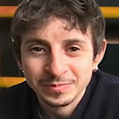 Moisés Arias Autograph Profile