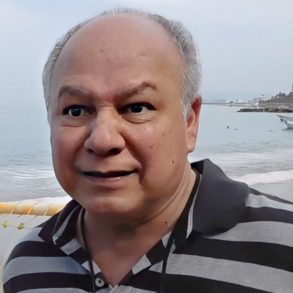 Moisés Suárez