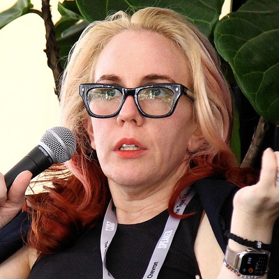 Molly Jong-Fast Autograph Profile