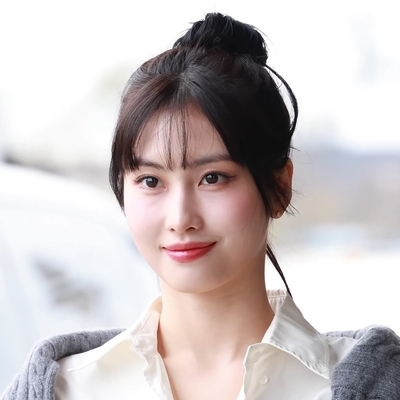 Momo Autograph Profile