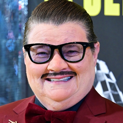Murray Hill Autograph Profile