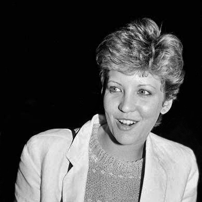 Nancy Allen Autograph Profile