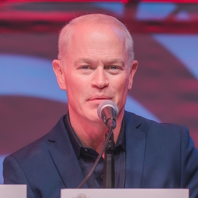Neal McDonough Autograph Profile