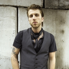 Neil Sanderson