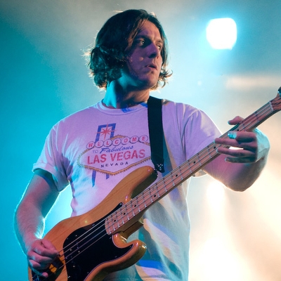 Nick O'Malley Autograph Profile