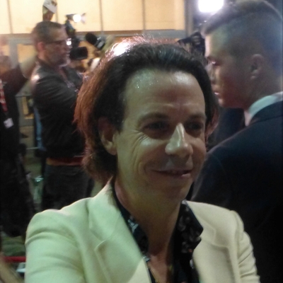 Noah Taylor Autograph Profile
