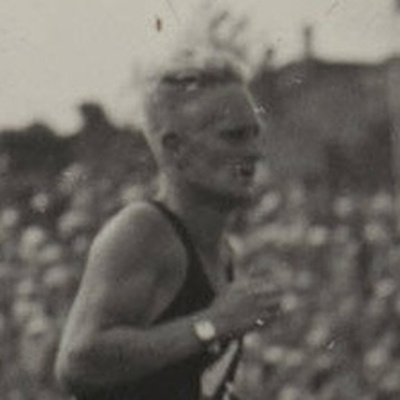 Noel Taylor Autograph Profile