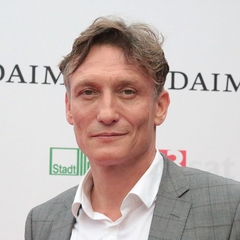 Oliver Masucci