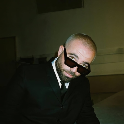 Omer Adam Autograph Profile