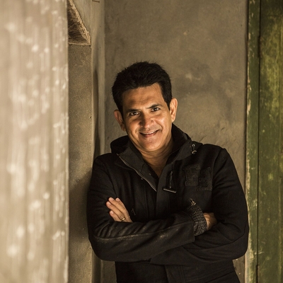 Omung Kumar Autograph Profile