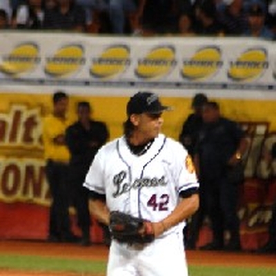 Orber Moreno Autograph Profile