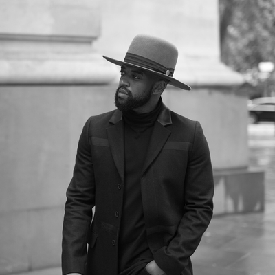 Oritsé Williams Autograph Profile