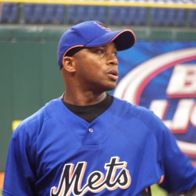 Orlando Hernandez Autograph Profile
