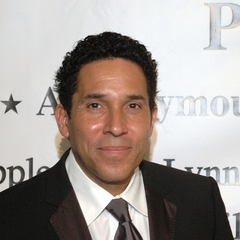 Oscar Nuñez