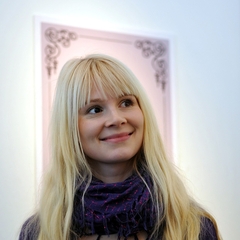Pamela Tola