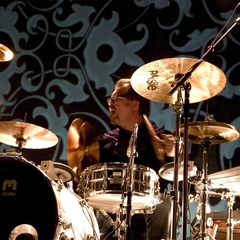 Pat Mastelotto