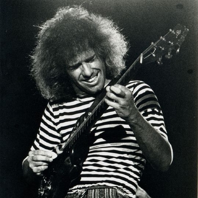 Pat Metheny Autograph Profile