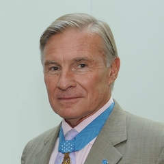 Paul Bucha