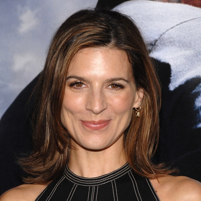 Perrey Reeves Autograph Profile