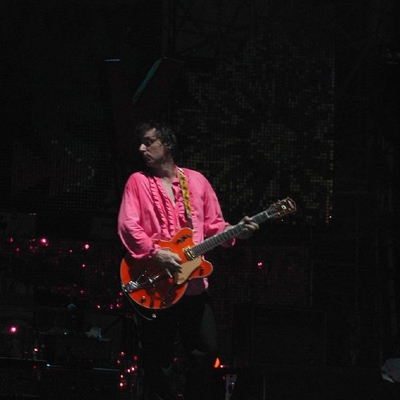 Peter Buck Autograph Profile