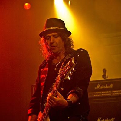 Phil Campbell Autograph Profile