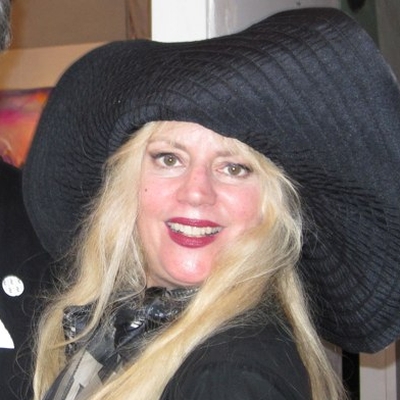 Phoebe Legere Autograph Profile