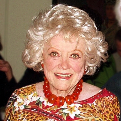 Phyllis Diller Autograph Profile